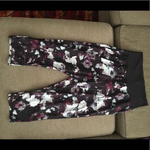 Lululemon cropped pants